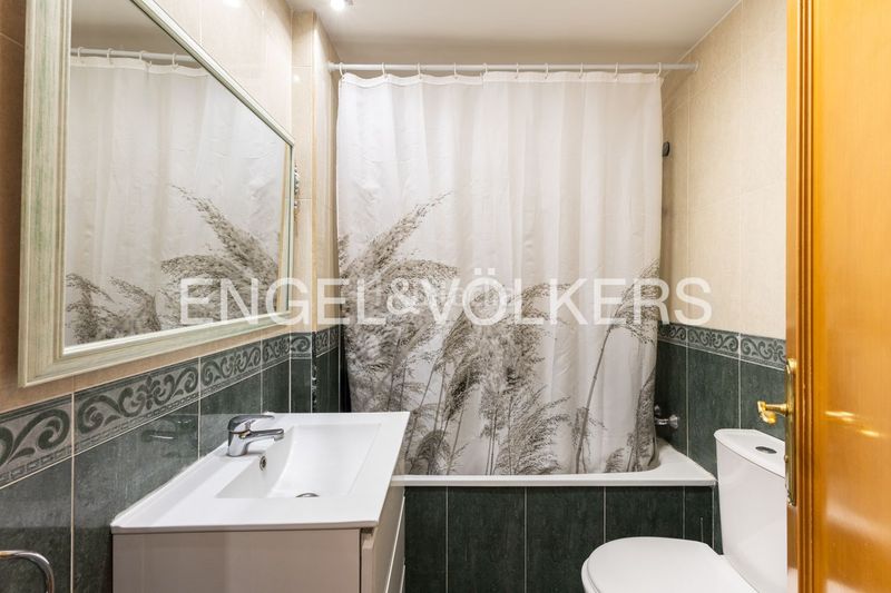 Foto fe5ee268-67c8-4159-b806-c2b069c45e2c. Pis amb calefacció aparcament a Tavernes Blanques