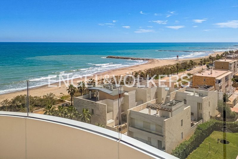 Foto 59899ca3-f055-44a9-ab35-8df481858fbe. Àtic amb calefacció aparcament piscina a Playa del Puig El Puig de Santa Maria