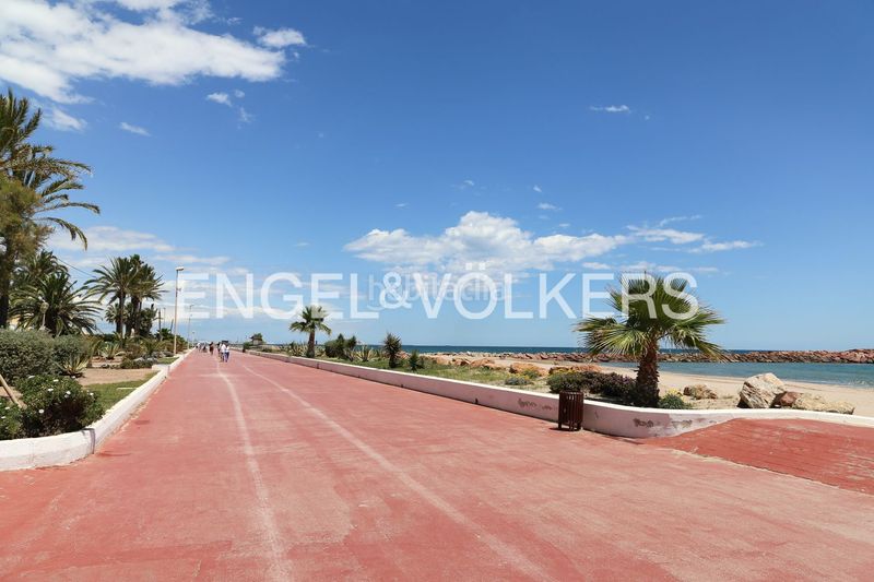 Foto b7d6f9ec-2f89-4cfc-bebd-2a672af4ee78. Àtic amb calefacció aparcament piscina a Playa del Puig El Puig de Santa Maria