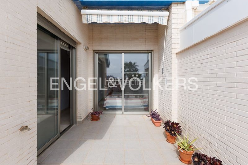 Foto bf9ae0c2-3aaa-45e9-a422-a8ac9e088812. Àtic amb calefacció aparcament piscina a Les Bassetes - El Marjal Dénia