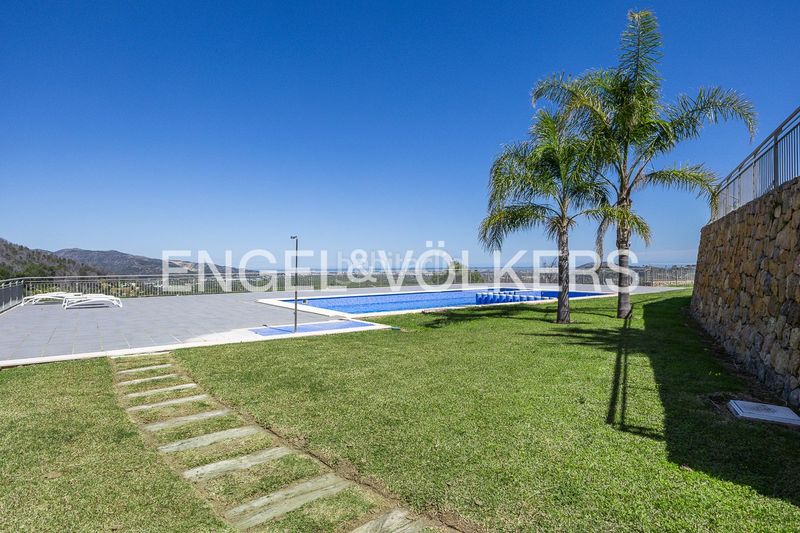 Foto 29f0ef69-7e42-4373-bb07-dfe0eb768116. Pis amb calefacció aparcament piscina a Ador