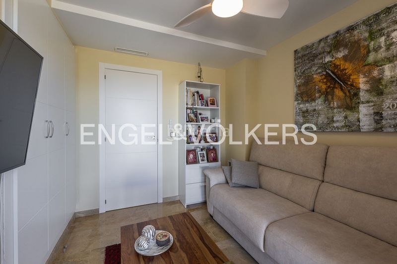 Foto 9b348ef7-611c-4e2e-aecc-eaaf0ac0bea0. Pis amb calefacció aparcament piscina a Ador