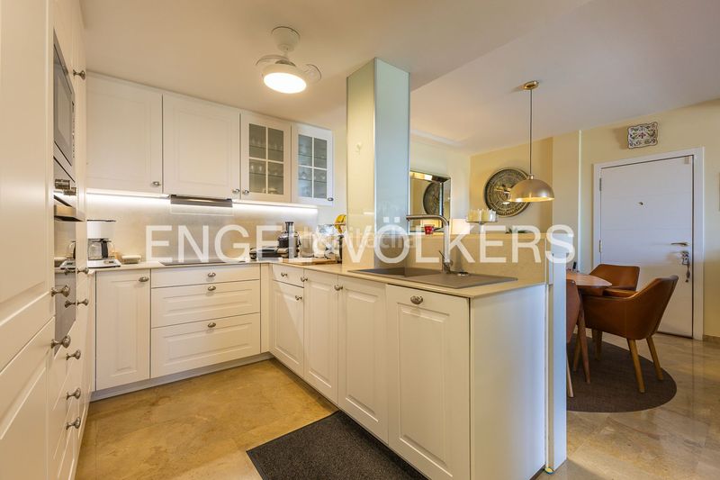 Foto c25a9b03-a87e-4419-877a-be19f97d9401. Pis amb calefacció aparcament piscina a Ador