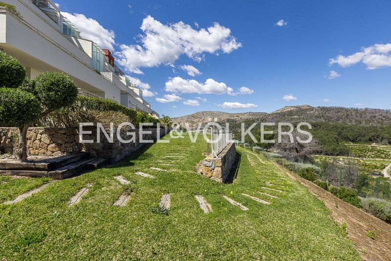 Foto e1ef5420-255e-481a-b6e2-38e4e0fbaae8. Pis amb calefacció aparcament piscina a Ador