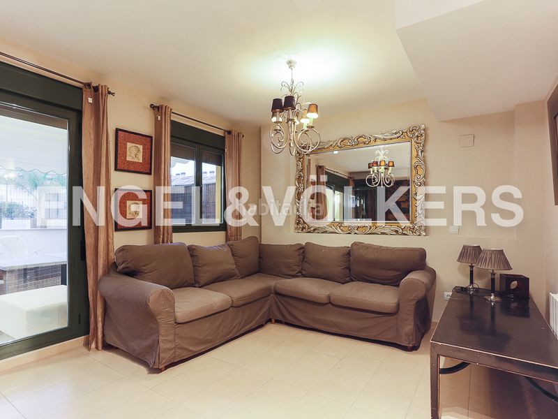 Foto 1a635c26-2050-4be5-9a64-a55eb1ecbaf3. Lloguer casa amb calefacció piscina a Torre en Conill-Cumbres de San Antonio Bétera