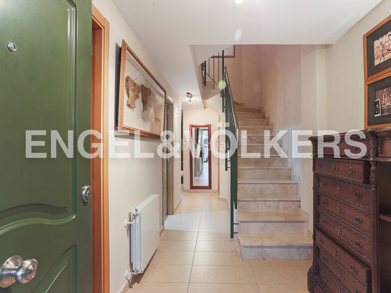 Foto 26e9dff9-2775-4871-b044-196533c9a9bc. Lloguer casa amb calefacció piscina a Torre en Conill-Cumbres de San Antonio Bétera