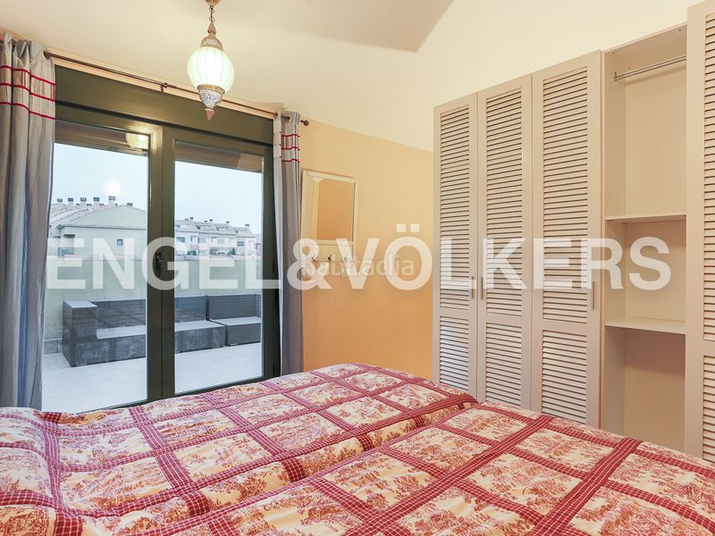 Foto 35f8369c-a04f-49fc-8b44-2c7a21d6b60b. Lloguer casa amb calefacció piscina a Torre en Conill-Cumbres de San Antonio Bétera