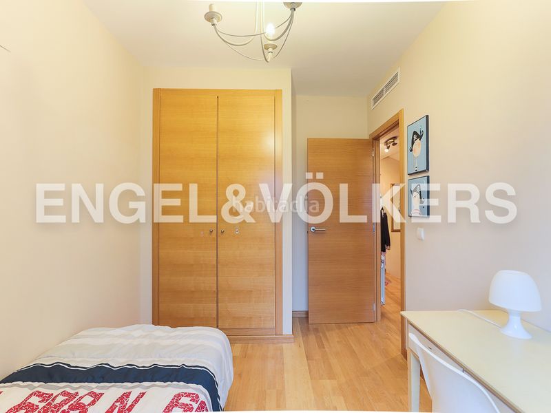 Foto 4bea24b2-37de-4e9d-83f2-46e3a8726474. Lloguer casa amb calefacció piscina a Torre en Conill-Cumbres de San Antonio Bétera