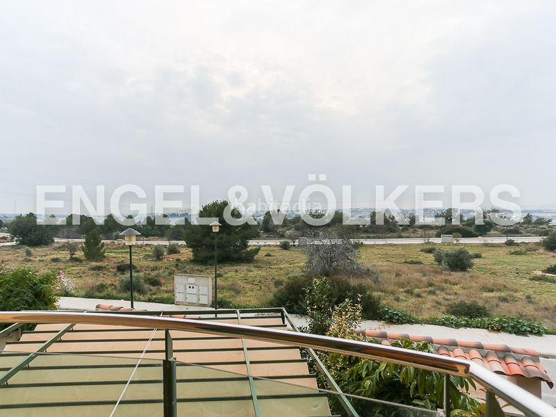 Foto 752c403b-c1c7-4947-9cbe-fffc5a0a6d38. Lloguer casa amb calefacció piscina a Torre en Conill-Cumbres de San Antonio Bétera