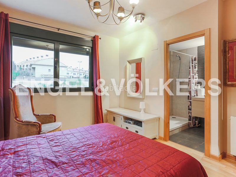 Foto d66a306e-69dd-414c-9c1d-9b34bd67c68c. Lloguer casa amb calefacció piscina a Torre en Conill-Cumbres de San Antonio Bétera