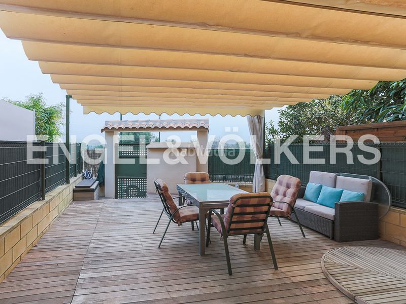 Foto dfd77fce-efe8-4165-8711-85e713588765. Lloguer casa amb calefacció piscina a Torre en Conill-Cumbres de San Antonio Bétera