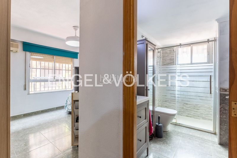 Foto 52010951-542a-4166-a73c-1eaf88ecef04. Piso luminosa vivienda en patraix con dos terrazas en Valencia