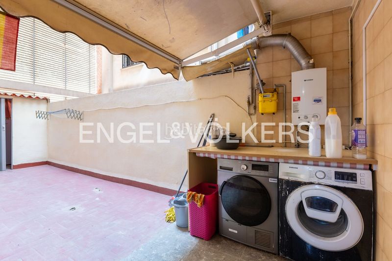 Foto e6d18ac3-b74b-431b-9f5a-ee73f6c12a79. Piso luminosa vivienda en patraix con dos terrazas en Valencia