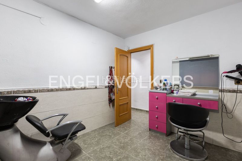 Foto f412fb0c-71b1-4dd4-b55a-932aeac0e24d. Piso luminosa vivienda en patraix con dos terrazas en Valencia