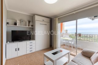 Location Appartement  Avenida madrid. Piso para corta estancia con vistas al mar y parking incluido