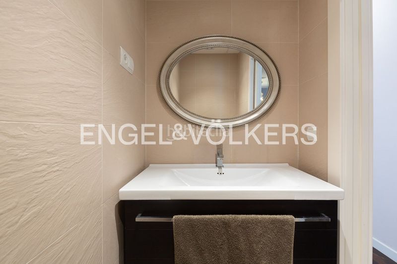 Foto 39e79553-7b27-496b-b7fb-25175d9b3aad. Piso en El Mercat Valencia