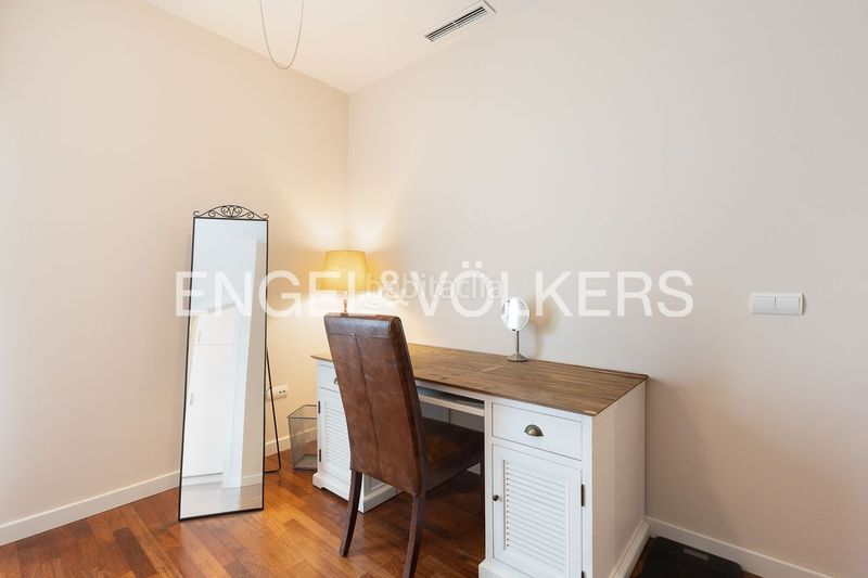 Foto 4fa28351-ecc3-4158-a6f3-9a185cbc8da1. Piso en El Mercat Valencia