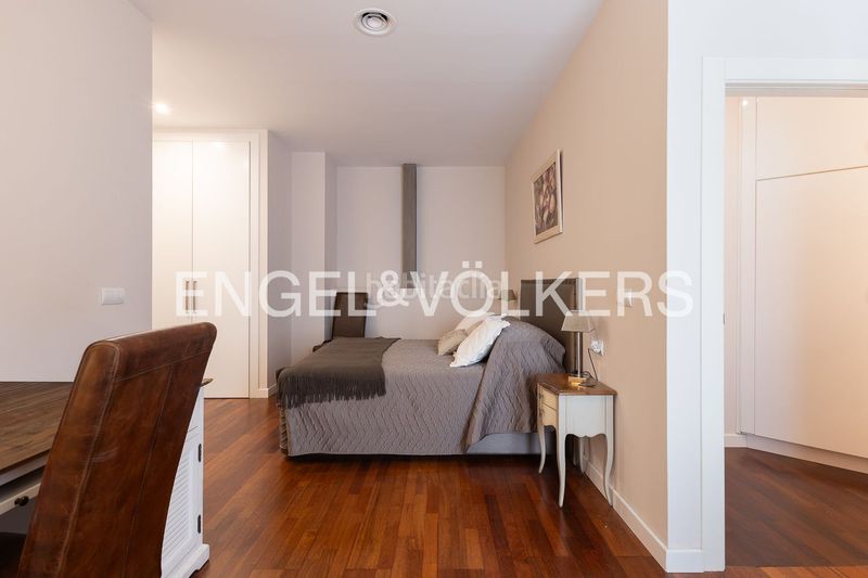 Foto 8d562c8f-cfb1-4f22-aa25-45948c6d088e. Piso en El Mercat Valencia