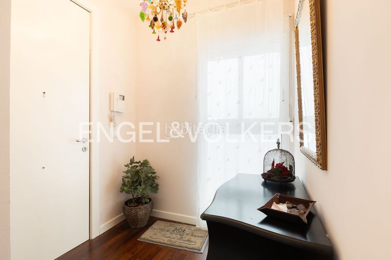 Foto 96adff5f-82f3-45fd-8fff-14e478cd89a6. Piso en El Mercat Valencia