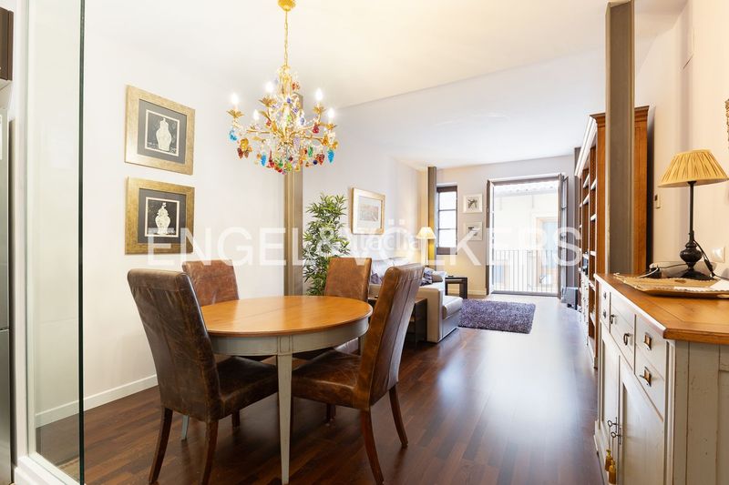 Foto adb0263e-1b44-4134-9f53-6c2fca2138a8. Piso en El Mercat Valencia