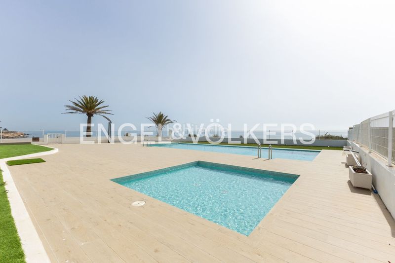 Foto 260395b7-2123-4cf2-ba63-d3ae87d959df. Casa amb calefacció aparcament piscina a Costa Norte Vinaròs