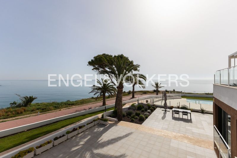 Foto 2a8655b3-74aa-4893-b312-d6f37cc16dbd. Casa amb calefacció aparcament piscina a Costa Norte Vinaròs