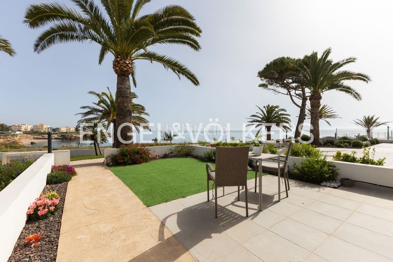 Foto 597adb38-2342-4354-a2be-4667b7b7a9e9. Casa amb calefacció aparcament piscina a Costa Norte Vinaròs