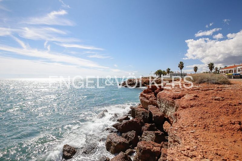 Foto 5cfe5fb7-56d7-4385-96e0-ef1cb99fbff7. Casa amb calefacció aparcament piscina a Costa Norte Vinaròs