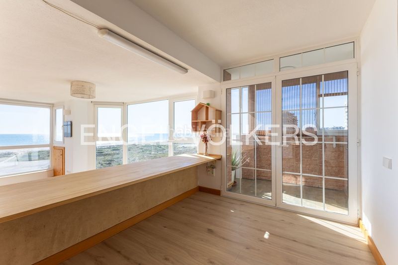 Foto 6bc35206-20cb-4a58-b17b-ec1a384283d8. Pis amb calefacció piscina a El Saler Valencia