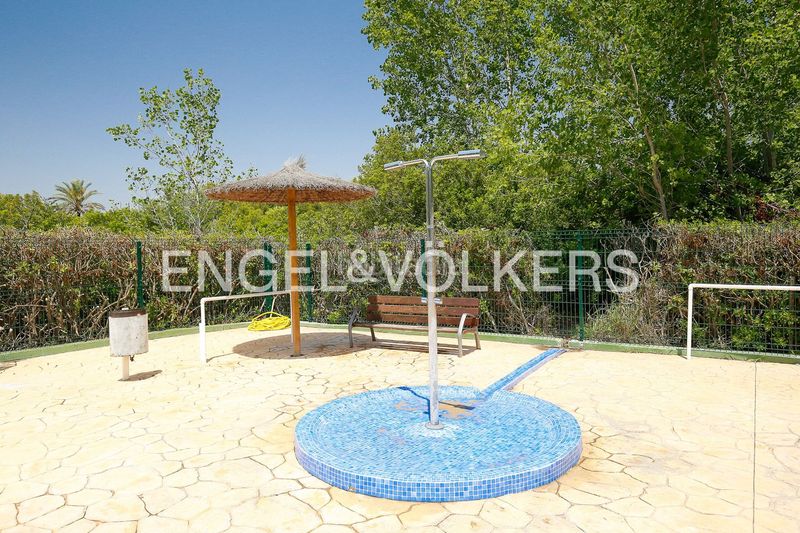 Foto c4b84b00-ec88-4935-b62c-b36d8ae1dd63. Pis amb calefacció piscina a El Saler Valencia