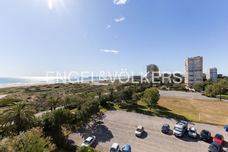 Foto f9a9b58b-7d7e-499d-81f2-7ea29c57fe9d. Pis amb calefacció piscina a El Saler Valencia