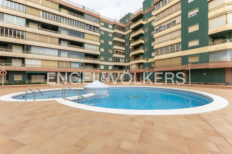 Foto d3193fcc-01a4-4ea6-b402-7b4e43ee2a3c. Pis amb calefacció piscina a El Perelló Sueca