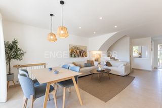 Location Maison à El Perellonet. Exclusivo adosado en primera línea desde septiembre