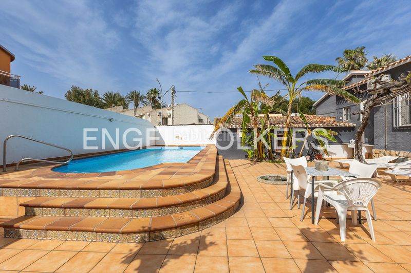 Foto 7022cc4b-99c6-4346-a900-d0298c5a45bb. Casa amb calefacció aparcament piscina a Les Bovetes - La Felicidad Dénia