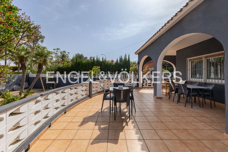 Foto f6f11969-566e-447b-91a6-ed3c14b0b077. Casa amb calefacció aparcament piscina a Les Bovetes - La Felicidad Dénia