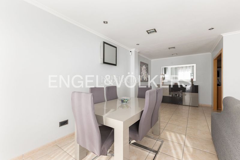 Foto 4935081e-7873-4ce9-9248-7ddf8724e54f. Casa amb calefacció aparcament a Núcleo Urbano Pobla de Vallbona (la)