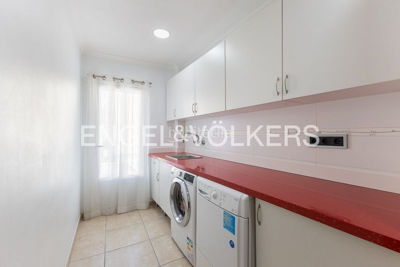 Foto b489e24d-a295-48c6-bc5c-64fd12e3307a. Casa amb calefacció aparcament a Núcleo Urbano Pobla de Vallbona (la)