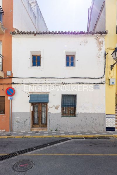 Foto 12c753ca-2598-4e8d-aa8f-9fc8c1738b2d. Casa amb calefacció a Xeraco