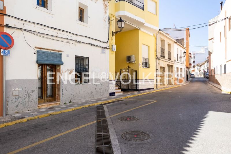 Foto 152d33c4-0ca1-426e-9a07-afa51014e419. Casa amb calefacció a Xeraco