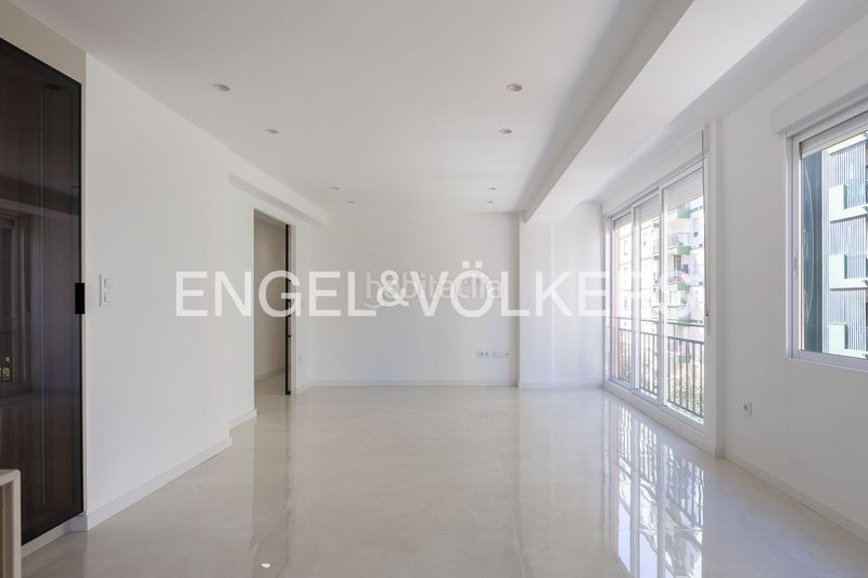 Piso vivienda a estrenar en ruben vela zona de en corts en Valencia - Imagen 14