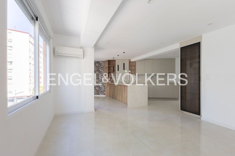 Piso vivienda a estrenar en ruben vela zona de en corts en Valencia - Imagen 3