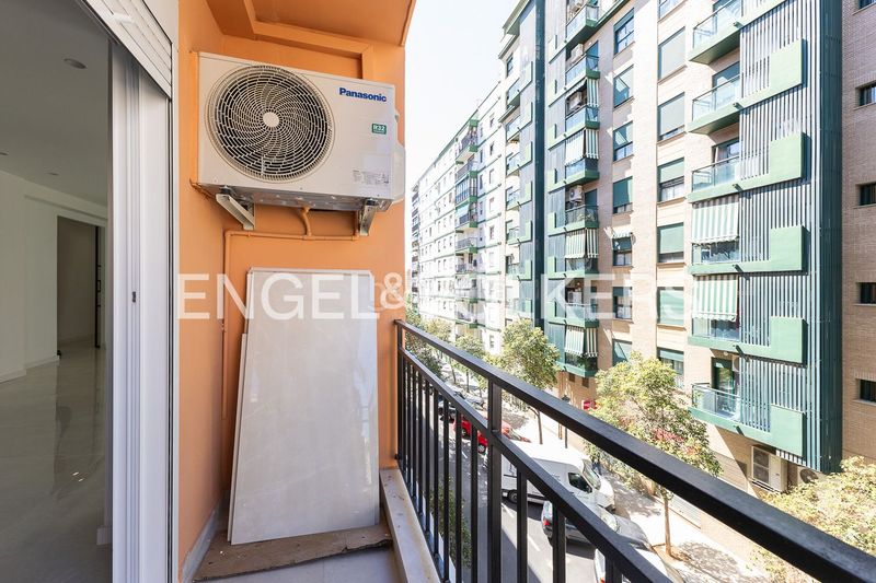 Piso vivienda a estrenar en ruben vela zona de en corts en Valencia - Imagen 26