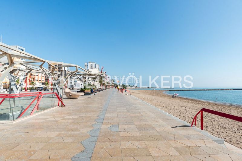 Foto b84bf63e-0674-4272-8e38-9b3e666f6a01. Pis amb calefacció piscina a Casco Urbano Vinaròs