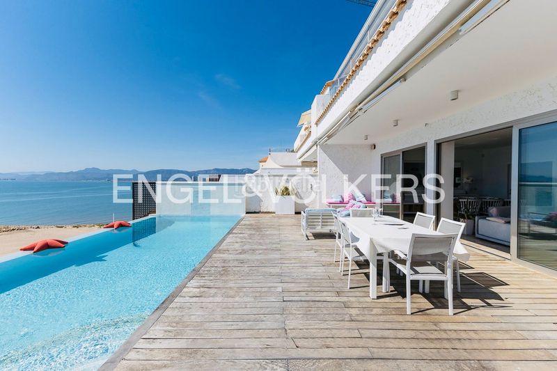 Foto a6b13219-31d7-4285-9bbc-0b56abb89dc2. Lloguer casa amb calefacció aparcament piscina a Cullera