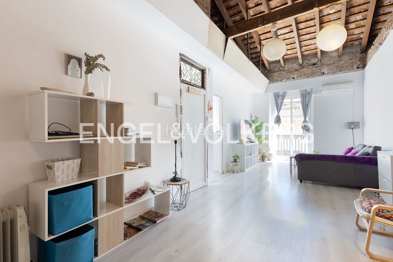 Foto f86a5466-9fd7-4d4f-9fd3-5655c73d05a5. Pis amb calefacció a El Botànic Valencia