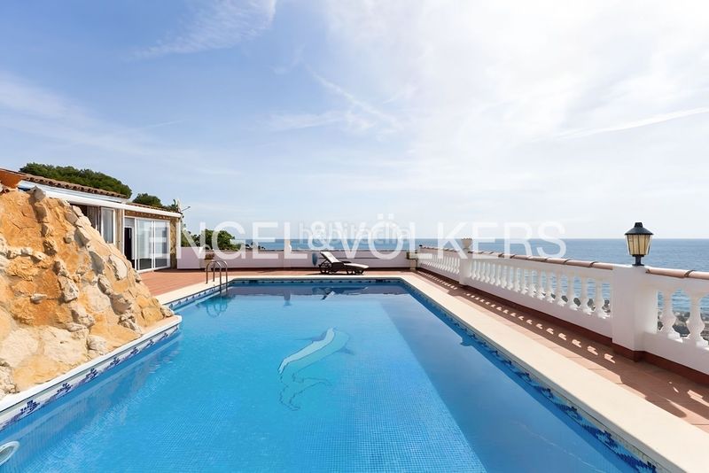 Foto e33f4d1d-8ac1-4951-bef8-d8fa36a12786. Casa amb calefacció aparcament piscina a Alcossebre