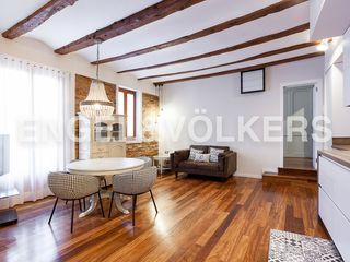 Miete Etagenwohnung  Plaza de lope de vega. Elegante piso exterior en ciutat vella