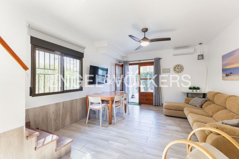 Foto 88449060-5603-4ceb-9a34-a2d7118524c4. Casa amb calefacció a Bega de Mar Sueca