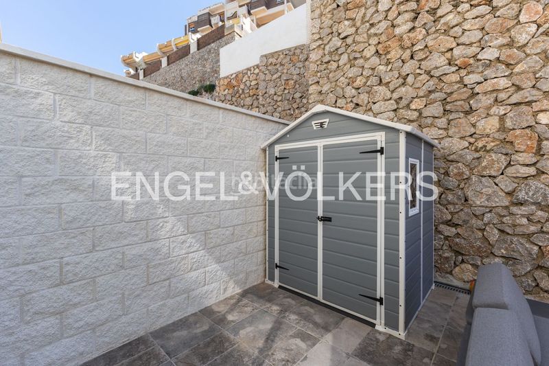 Foto 1391127c-5ae2-427e-b87a-ec1fece85a3e. Casa amb calefacció aparcament piscina a El Faro Cullera