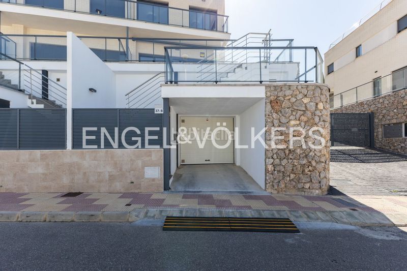 Foto 3b8bf284-8061-4c61-9c42-f77ebd889a25. Casa amb calefacció aparcament piscina a El Faro Cullera